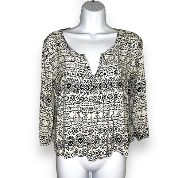 Boho Chic Black & White Patterned Blouse by Miroa - Size L - Picture 1 of 6
